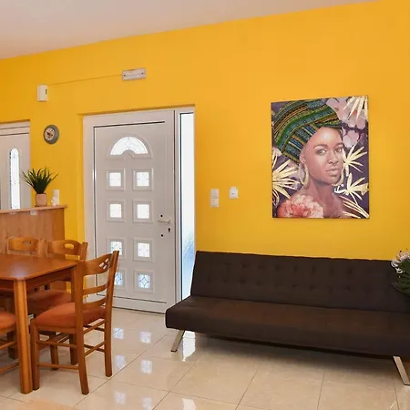 Ammos Luxury Apartment Amaliada