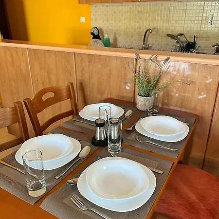 Ammos Luxury アパート